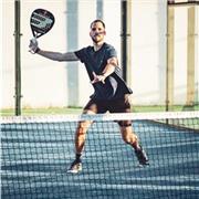 Clases de padel dinámicas y enfocadas en el aprendizaje más de 10 años de experiencia